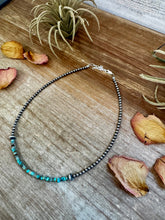 Load image into Gallery viewer, Blue-Green Turquoise Heishi Choker – 14"