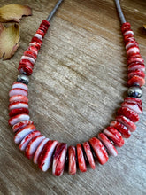 Load image into Gallery viewer, Red-Orange Spiny Oyster Graduated Necklace – 23&quot;
