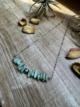 Load image into Gallery viewer, Green Turquoise Chip Necklace – Sterling Silver Pearl Accent – Paperclip Chain
