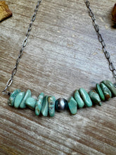 Load image into Gallery viewer, Green Turquoise Chip Necklace – Sterling Silver Pearl Accent – Paperclip Chain
